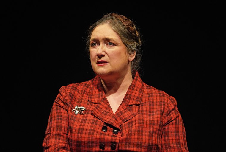 Lottie Walker in CHOPPED LIVER & UNIONS