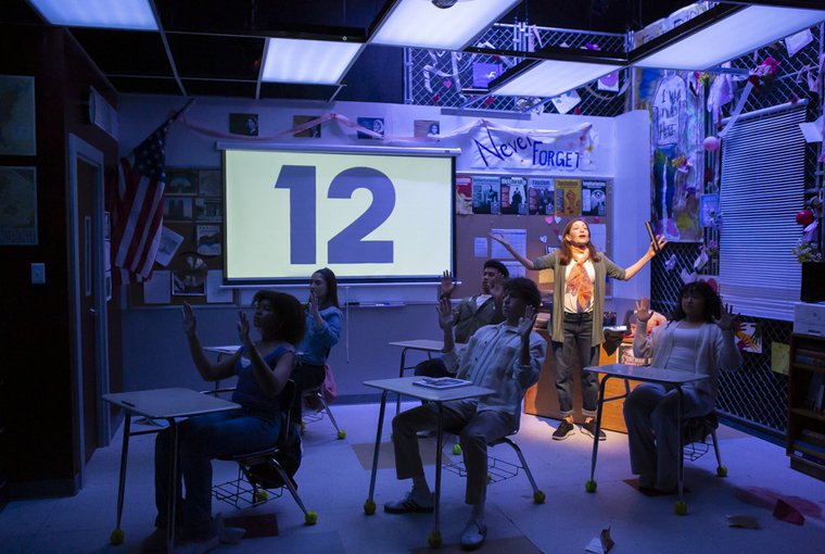 Annabelle Gurwitch in ROOM 1214