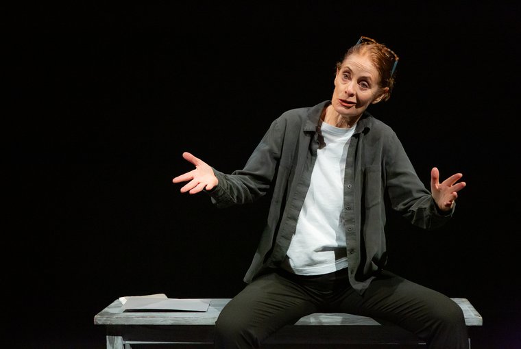 Liz Richardson in UNCONFINED