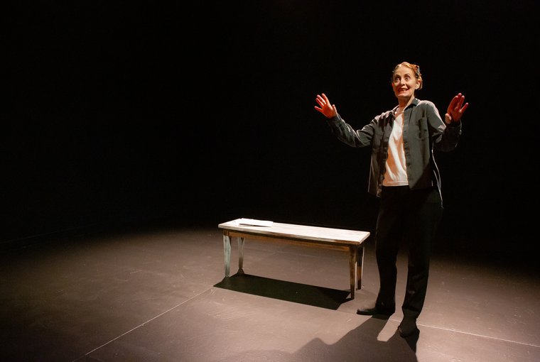 Liz Richardson in UNCONFINED