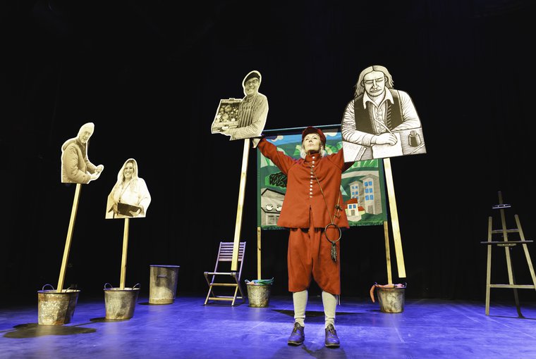 Victoria Melody in TROUBLE, STRUGGLE, BUBBLE AND SQUEAK