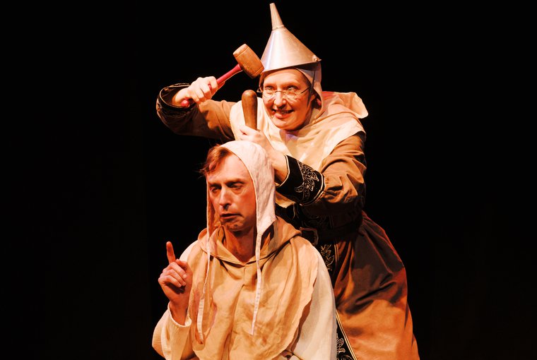 Alex Vernon and Gwen Grastorf in ADRIFT