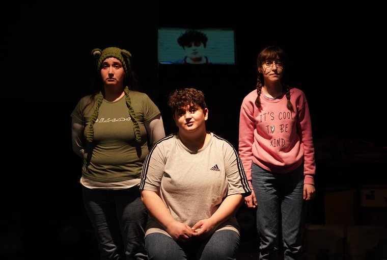 Emily McGlynn, Alex Brain, and Michaela Murphy in CASSIE AND THE LIGHTS