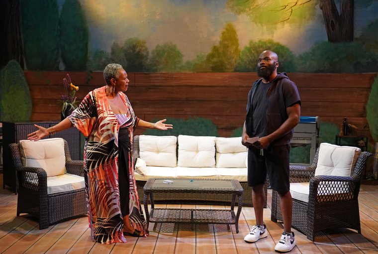 Leah Finnie and Adrain Washington in UNENTITLED