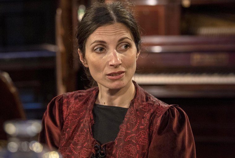 Elena Mazzon in CLARA: SEX, LOVE AND CLASSICAL MUSIC