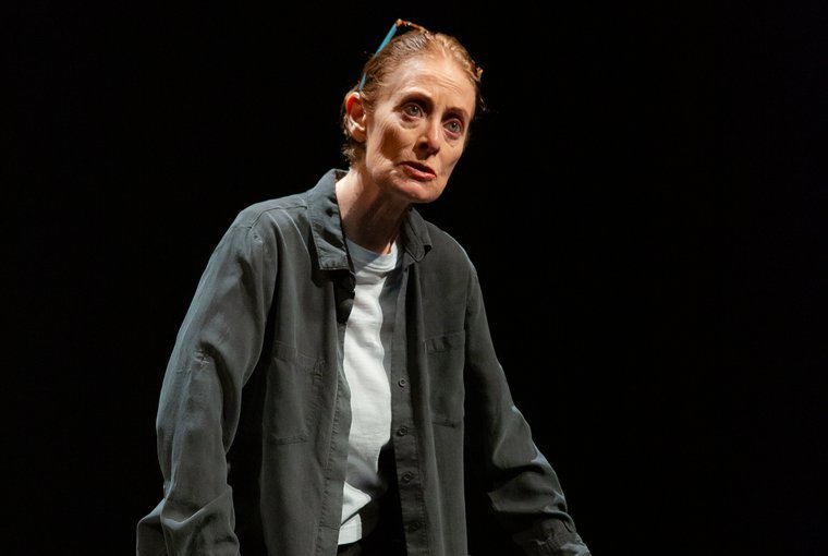 Liz Richardson in UNCONFINED