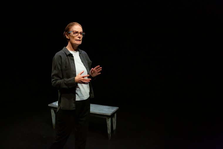 Liz Richardson in UNCONFINED