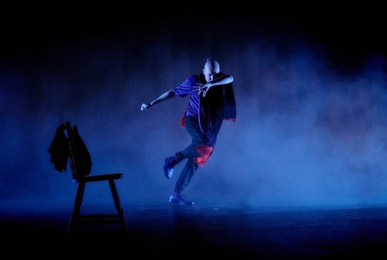 Pat Kinevane in KING