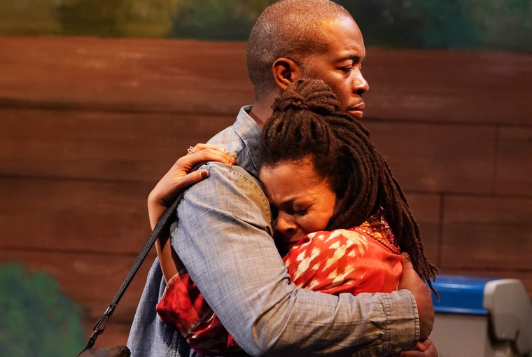 Reggie Wilson and Kenya Wilson in UNENTITLED