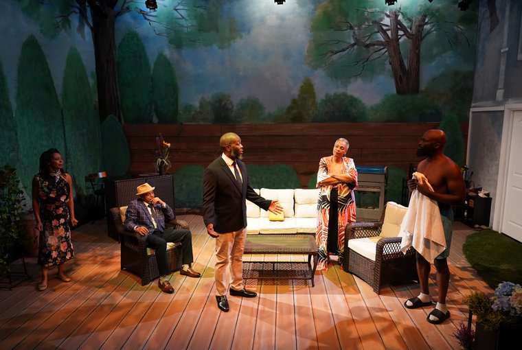 Kenya Wilson, Gil Tucker, Reggie Wilson, Leah Finnie, and Adrain Washington in UNENTITLED