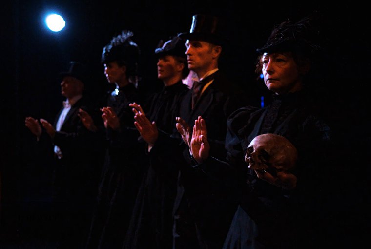 Mark Jaster, Sarah Olmsted Thomas, Gwen Grastorf, Jay Owen, and Sabrina Mandell in DREADFUL EPISODES